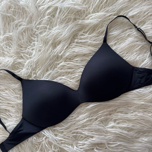 Skims Wireless Form Push up Bra Onyx Size 32D - Picture 6 of 9